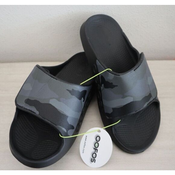Oofos 1553 Unisex Men's Sz 7 Women's 9 Black Camo Ooahh Sport Flex Slides - Picture 2 of 10